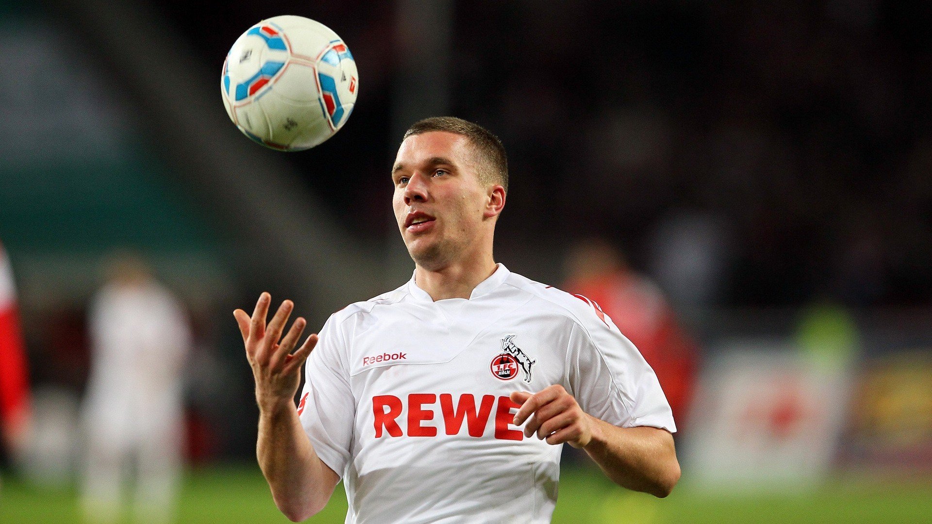 “马科斯·梅特罗的全能技巧,成为阿根廷美洲狮队进攻和防守的核心力量”